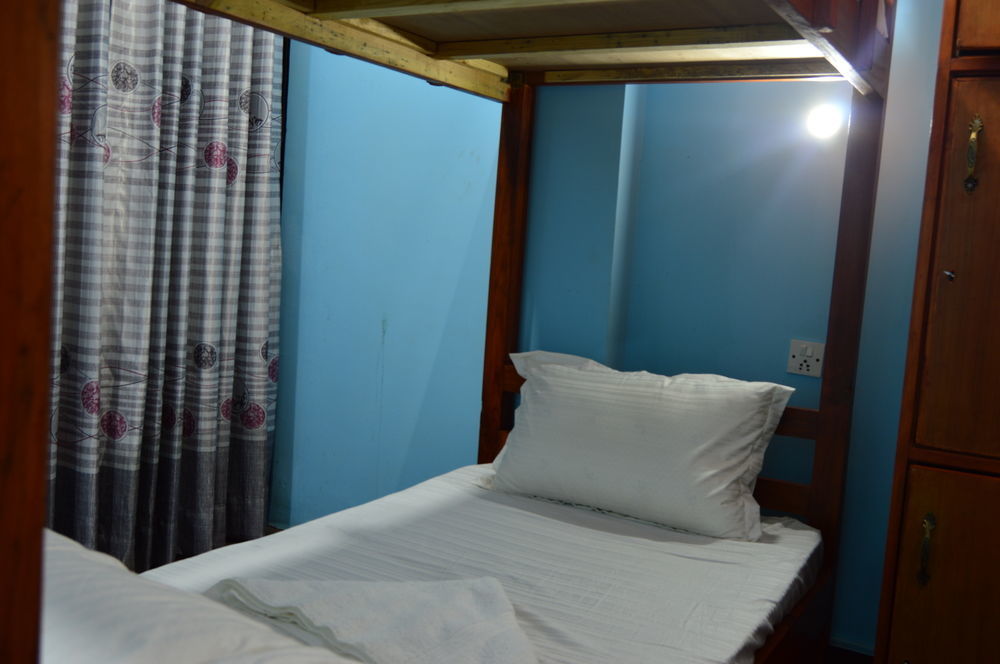 Famous House Kathmandu Pansiyon Dış mekan fotoğraf