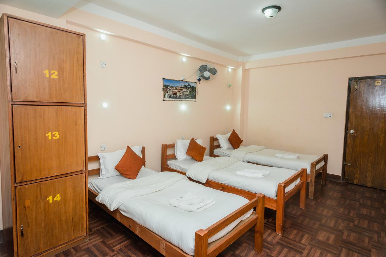 Famous House Kathmandu Pansiyon Dış mekan fotoğraf