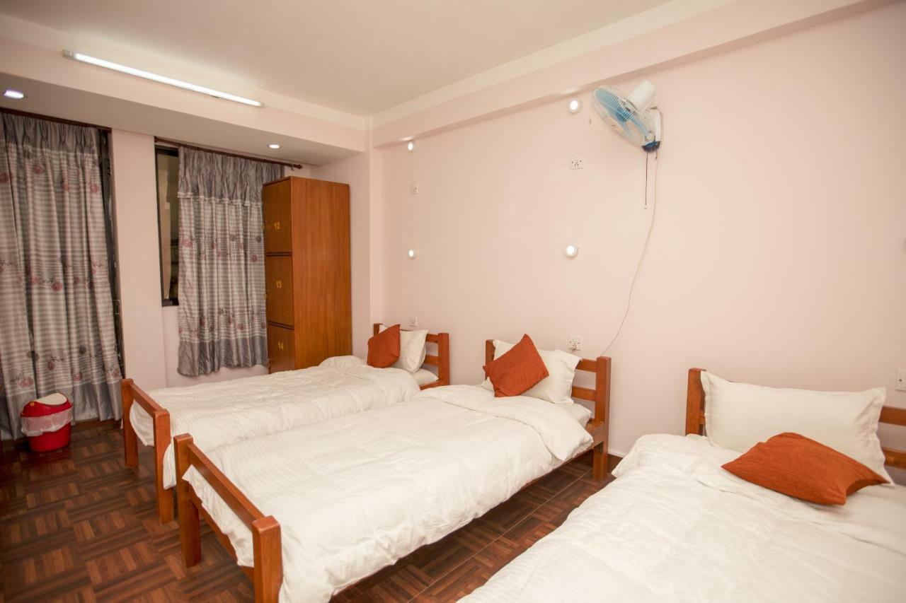 Famous House Kathmandu Pansiyon Dış mekan fotoğraf