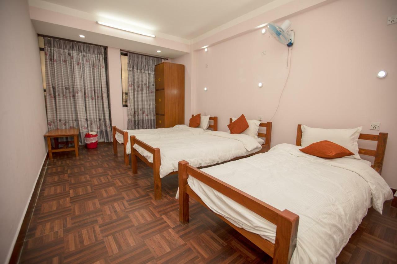 Famous House Kathmandu Pansiyon Dış mekan fotoğraf