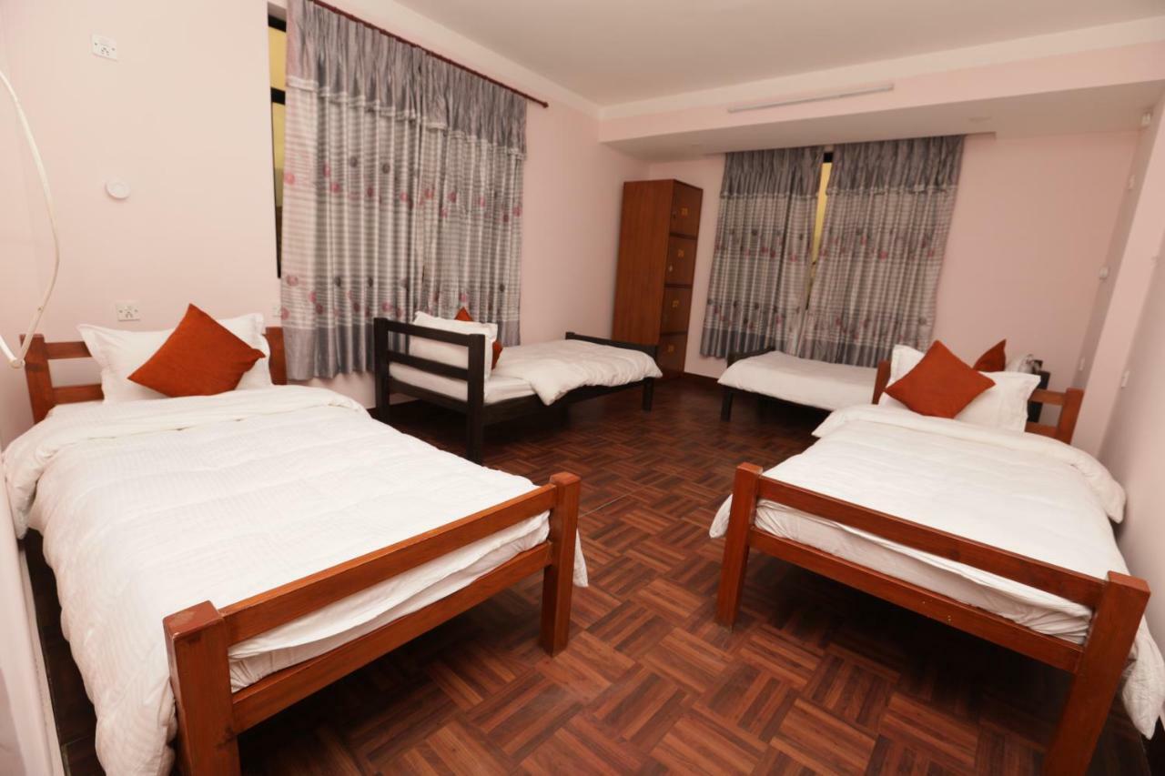Famous House Kathmandu Pansiyon Dış mekan fotoğraf